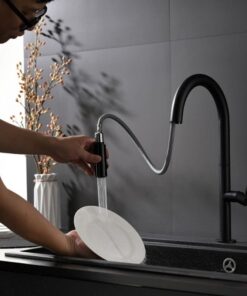 Hình ảnh vòi rửa bát nóng lạnh Kluger KLF0010B có dây rút