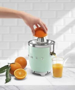 Ảnh thực tế máy vắt cam Smeg CJF01PGEU Pastel Green