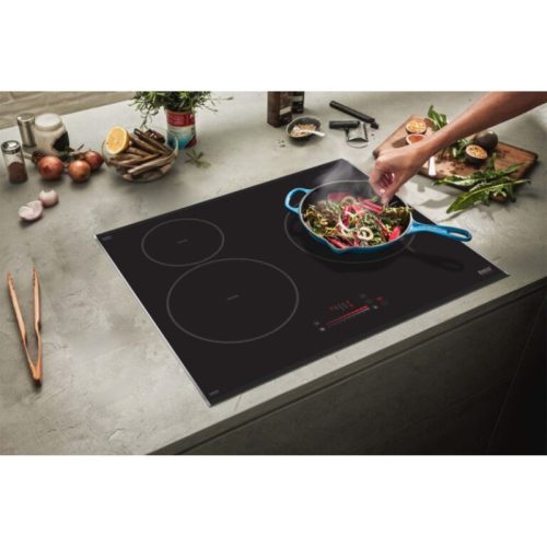 Hình ảnh bếp từ Lorca 3 vùng nấu LCI 306 PLus lắp âm