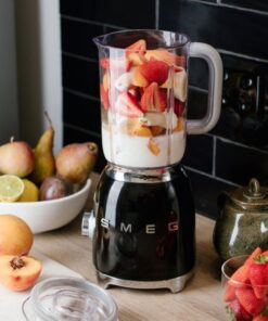 Hình ảnh máy xay sinh tố SMEG BLF01BLEU màu đen
