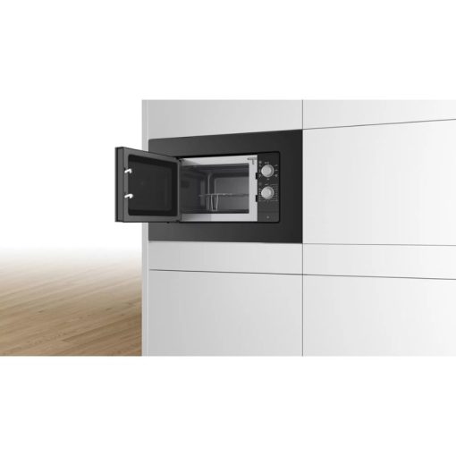 Cánh lò vi sóng Bosch BEL620MB3