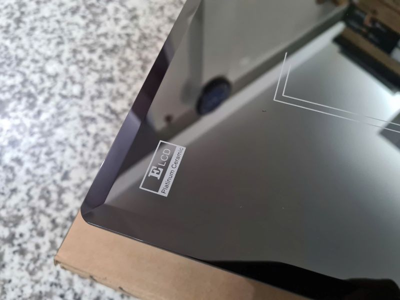 chất liệu bếp từ Canzy