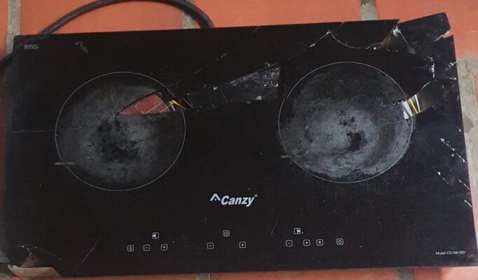 Thay mặt kính bếp từ Canzy 5 Nên thay mặt kính bếp từ Canzy loại nào